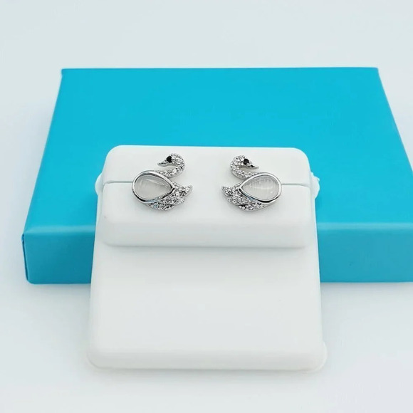"925 Sterling Silver CZ Beautiful Earrings for Women, 1USPAR4129 - Picture 4 of 11